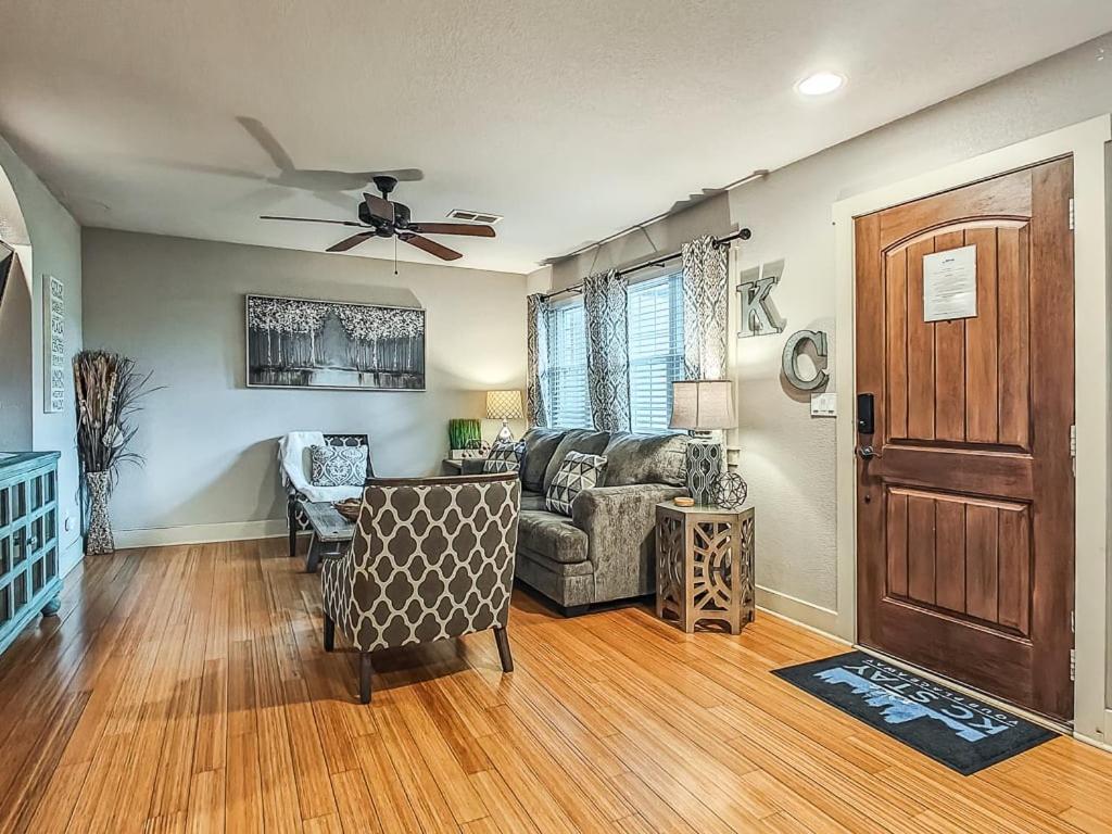 Quiet Plaza Two Bedroom 2 Bathroom Kansas City Exteriér fotografie